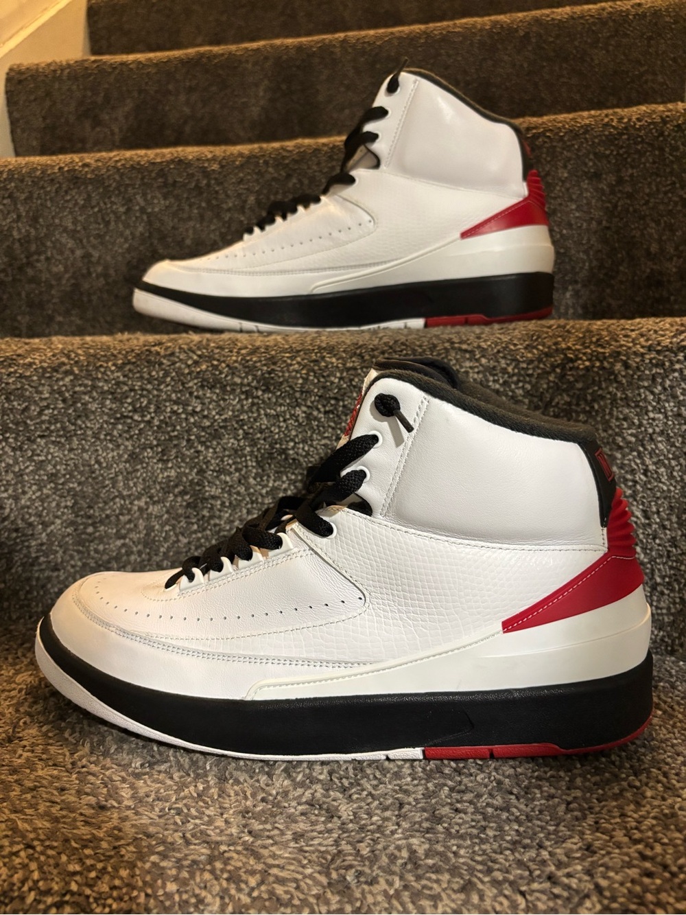Nike Air Jordan 2 Retro QF White Varsity Red excellent condition authentic